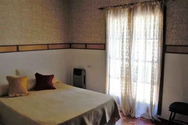 Basic Tek Büyük Yataklı Oda, 1 Çift Kişilik Yatak, Ortak Banyo, Avlu Manzaralı