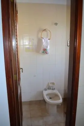 Basic Tek Büyük Yataklı Oda, 1 Çift Kişilik Yatak, Ortak Banyo, Avlu Manzaralı