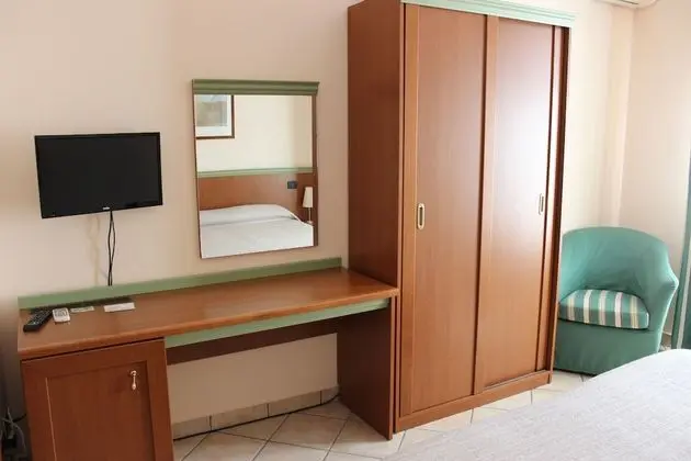 Tek Büyük veya İki Ayrı Yataklı Oda