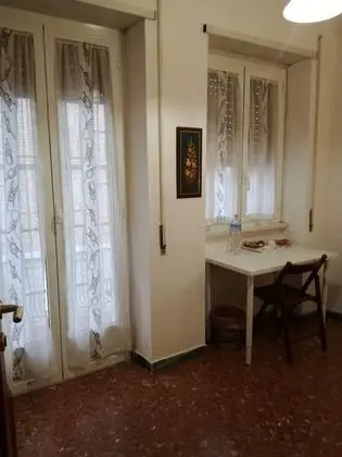 Tek Kişilik Oda, Ortak Banyo