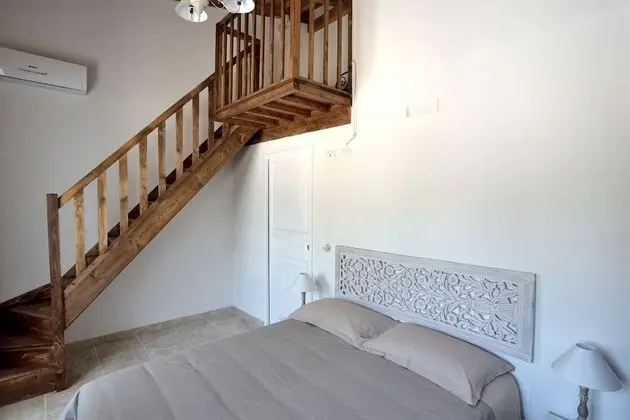 Üç Kişilik Oda (Mandorlo)