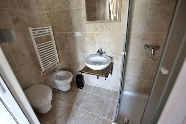 Üç Kişilik Oda (Mandorlo)