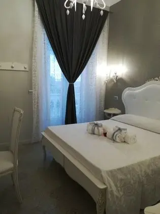 Tek Büyük Yataklı Oda, Balkon