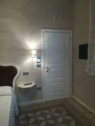 Tek Büyük Yataklı Oda, Balkon