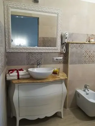 Tek Büyük Yataklı Oda, Balkon