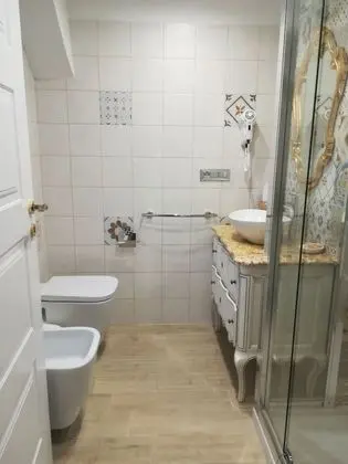 Tek Büyük Yataklı Oda, Balkon