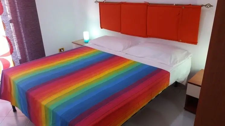 Tek Büyük Yataklı Oda (Arancio)