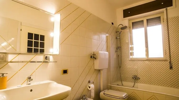 Tek Büyük Yataklı Oda (Arancio)