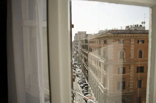 Classic Tek Büyük Yataklı Oda