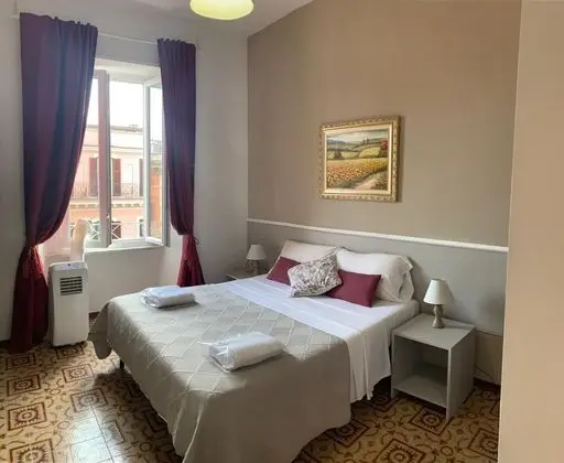 Classic Tek Büyük Yataklı Oda