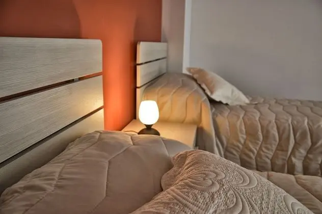 İki Ayrı Yataklı Oda, 2 Tek Kişilik Yatak, Ortak Banyo, Tepe Manzaralı