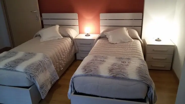 İki Ayrı Yataklı Oda, 2 Tek Kişilik Yatak, Ortak Banyo, Tepe Manzaralı