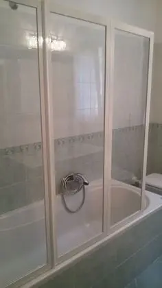 İki Ayrı Yataklı Oda, 2 Tek Kişilik Yatak, Ortak Banyo, Tepe Manzaralı