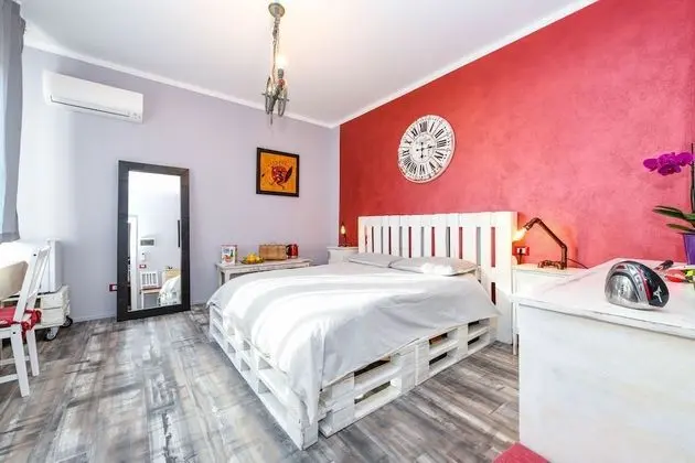 Comfort Tek Büyük Yataklı Oda (Rosy)