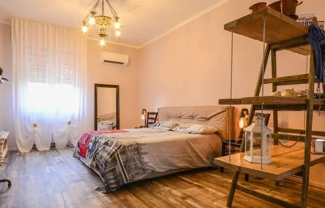 Comfort Tek Büyük Yataklı Oda (Rosy)