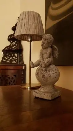 Tek Büyük Yataklı Oda, Ortak Banyo (Angel)