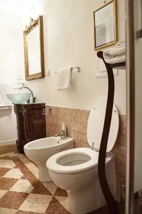 Tek Büyük Yataklı Oda, Özel Banyo (Nettuno)