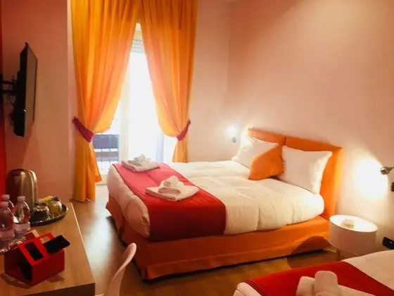 Standard Üç Kişilik Oda, Banyolu/Duşlu (Red)