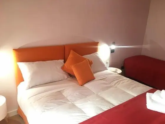 Standard Üç Kişilik Oda, Banyolu/Duşlu (Red)