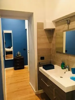 Tek Büyük veya İki Ayrı Yataklı Oda, Banyolu/Duşlu (Small Room) (Light Blue)