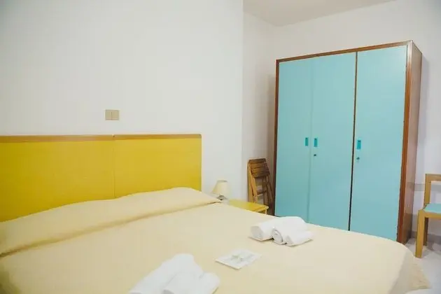 Economy Tek Büyük Yataklı Oda