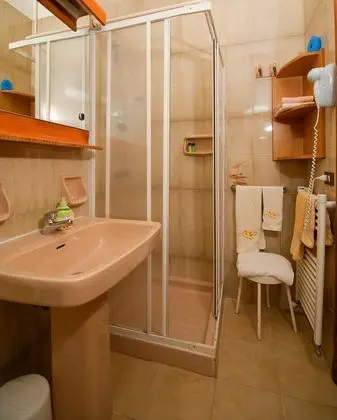 Suit Two Bedrooms