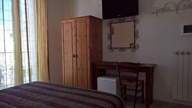 Tek Büyük Yataklı Oda