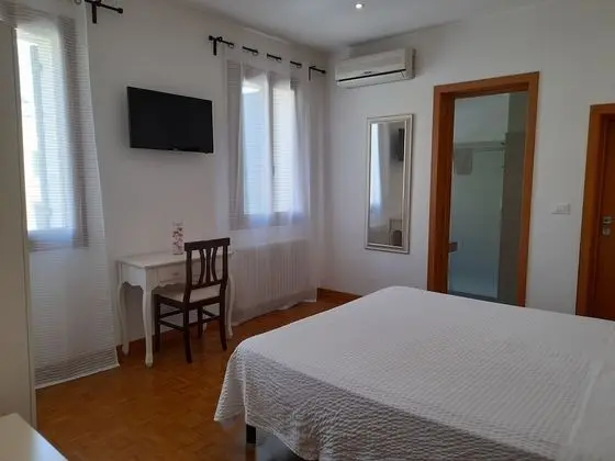 Tek Büyük veya İki Ayrı Yataklı Oda