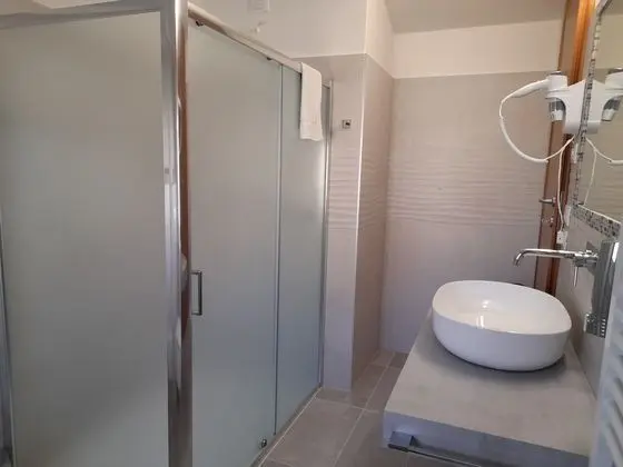 Tek Büyük veya İki Ayrı Yataklı Oda