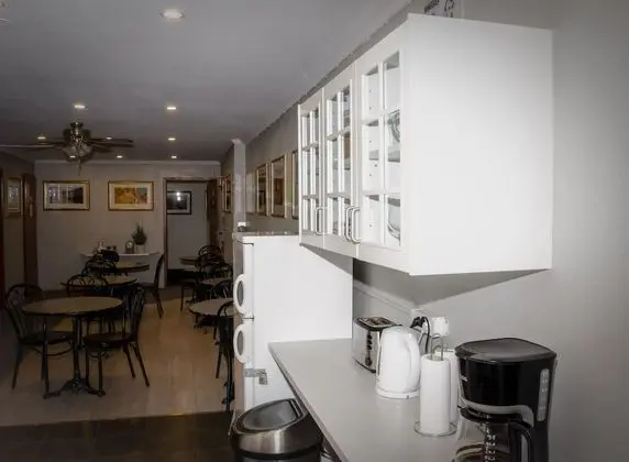 Classic Tek Büyük veya İki Ayrı Yataklı Oda, Ortak Banyo