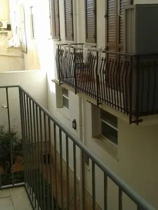 Standard Tek Büyük Yataklı Oda (Green)