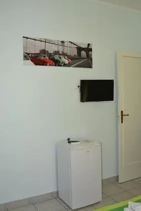 Standard Tek Büyük Yataklı Oda (Green)
