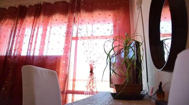 Üç Kişilik Oda, Balkon