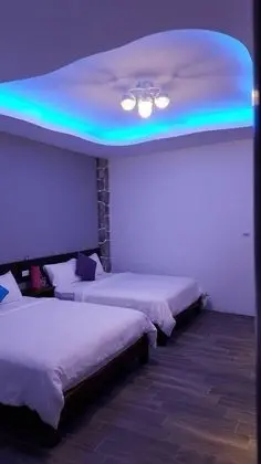 Deluxe Tek Büyük Yataklı Oda (203)