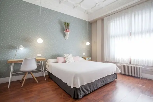 Basic Tek Büyük Yataklı Oda (Baño privado externo)