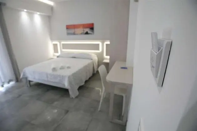 Tek Büyük veya İki Ayrı Yataklı Oda, Balkon