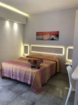 Tek Büyük veya İki Ayrı Yataklı Oda, Balkon