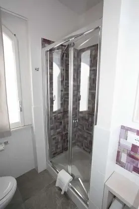 Tek Büyük veya İki Ayrı Yataklı Oda, Balkon