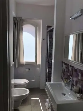 Tek Büyük veya İki Ayrı Yataklı Oda, Balkon