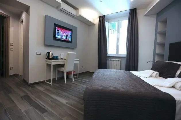 Deluxe Tek Büyük Yataklı Oda