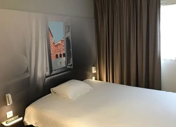 Tek Büyük Yataklı Oda, Sigara İçilmez