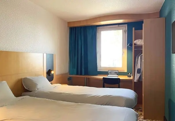 İki Ayrı Yataklı Oda, 2 Tek Kişilik Yatak