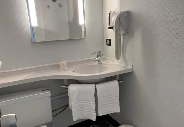 İki Ayrı Yataklı Oda, 2 Tek Kişilik Yatak