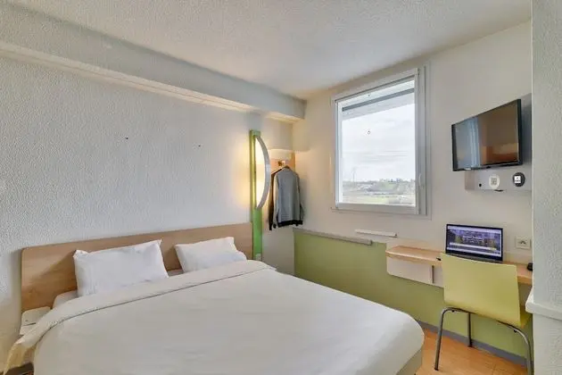 Tek Büyük Yataklı Oda, 1 Çift Kişilik Yatak