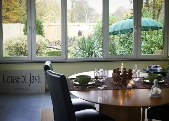 Tek Büyük Yataklı Oda, 1 Çift Kişilik Yatak