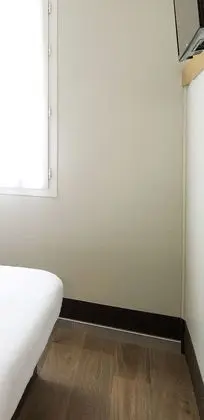 Tek Büyük Yataklı Oda, Sigara İçilmez