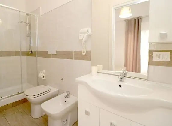 Tek Büyük veya İki Ayrı Yataklı Oda, Banyolu/Duşlu, Bahçe Manzaralı (Sabbia)