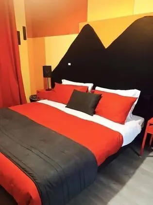 Tek Büyük veya İki Ayrı Yataklı Oda, Balkon