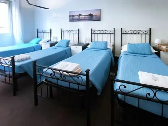 Dört Kişilik Oda, Ortak Banyo