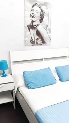 Tek Büyük Yataklı Oda, Ortak Banyo